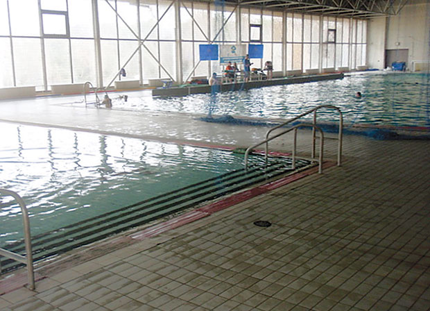 Млади пливачи Партизана и Звезде отровани шпагетама? 